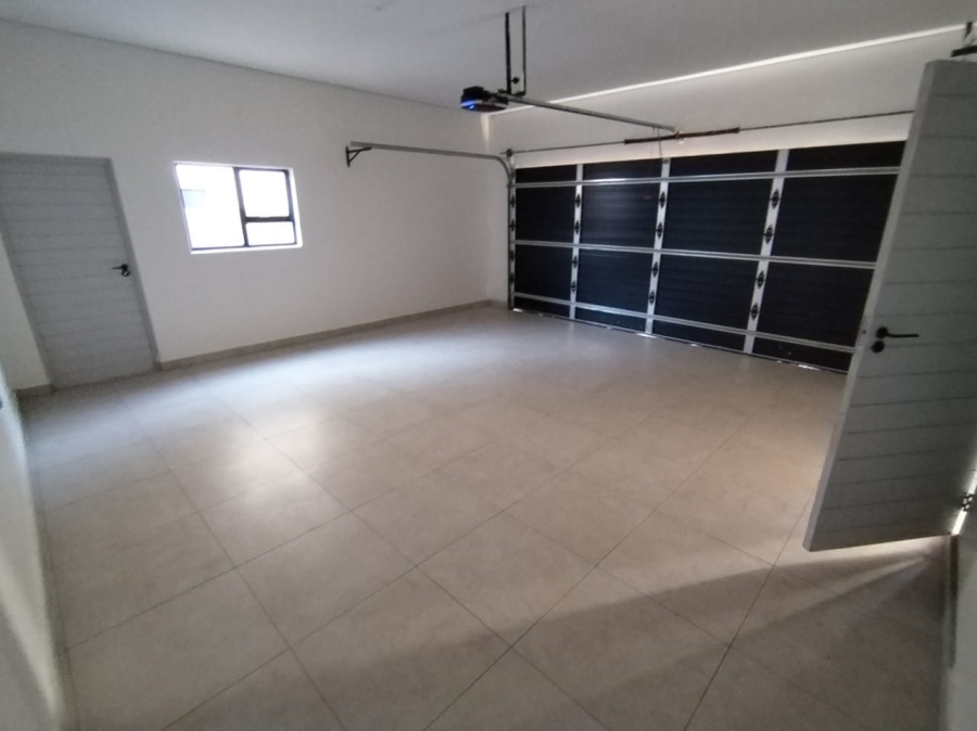 To Let 3 Bedroom Property for Rent in Melodie North West